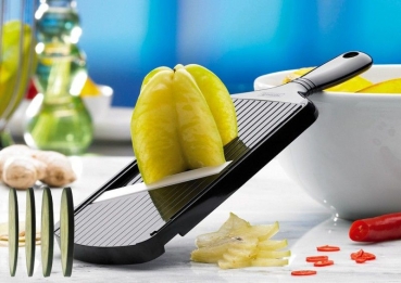 CSN-202BK Slicer, adjustable 4 times, black